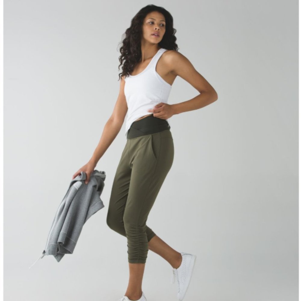 LULULEMON Sunset Salutation Crop Fatigue Green